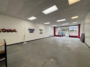 844 W Main St, New Britain, CT for lease Interior Photo- Image 2 of 11