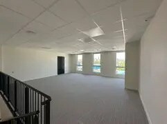 Office in Bondy for lease - Building Photo - Image 3 of 8