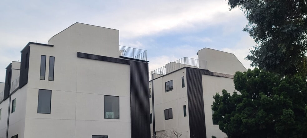 12610 Venice Blvd, Los Angeles, CA for sale - Primary Photo - Image 1 of 23