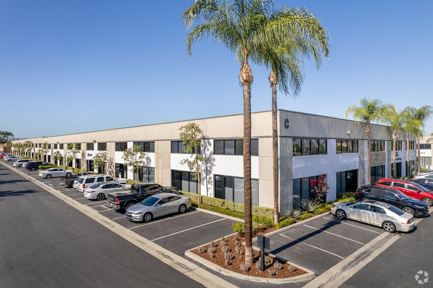 2900 Adams St, Riverside, CA for lease - Building Photo - Image 1 of 20