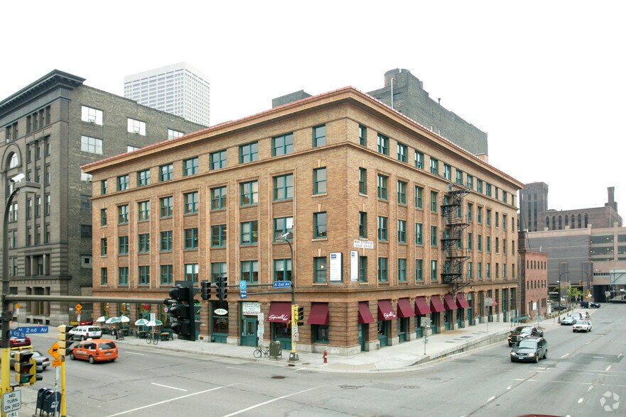 119 N 4th St N, Minneapolis, MN à louer - Photo du bâtiment - Image 2 de 11