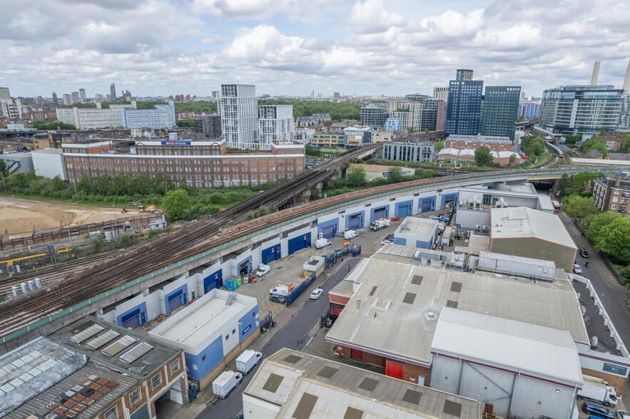 Linford St, London for lease - Building Photo - Image 3 of 15