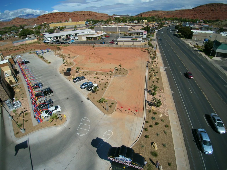 1034 W Sunset Blvd, Saint George, UT à vendre - Photo du bâtiment - Image 1 de 1