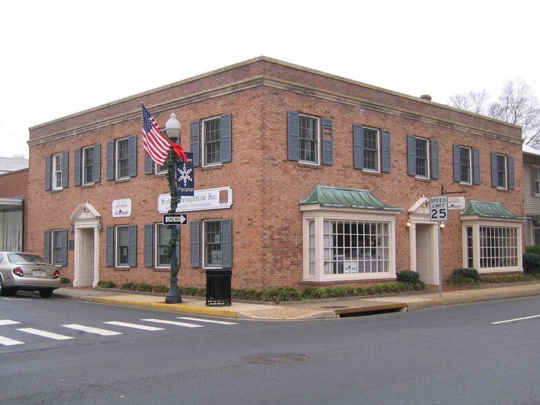 9113 Church St, Manassas, VA à louer - Photo du bâtiment - Image 3 de 5