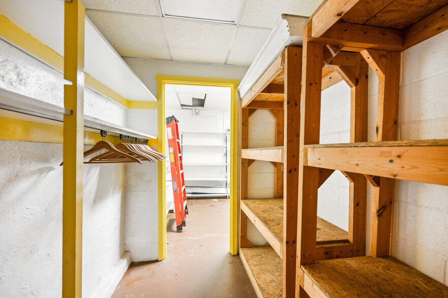 1620 Vine St, Cincinnati, OH for sale - Building Photo - Image 3 of 5