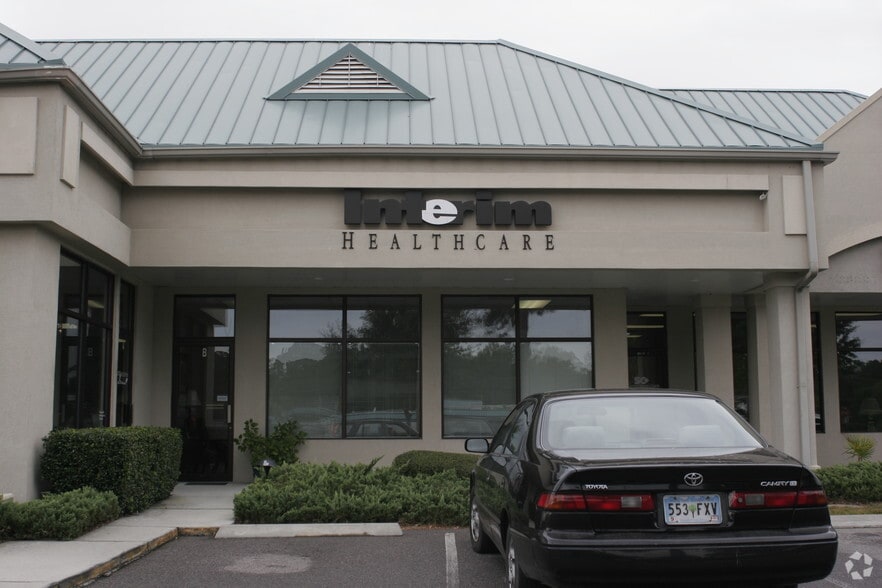 17 Sherington Dr, Bluffton, SC for lease - Building Photo - Image 3 of 10