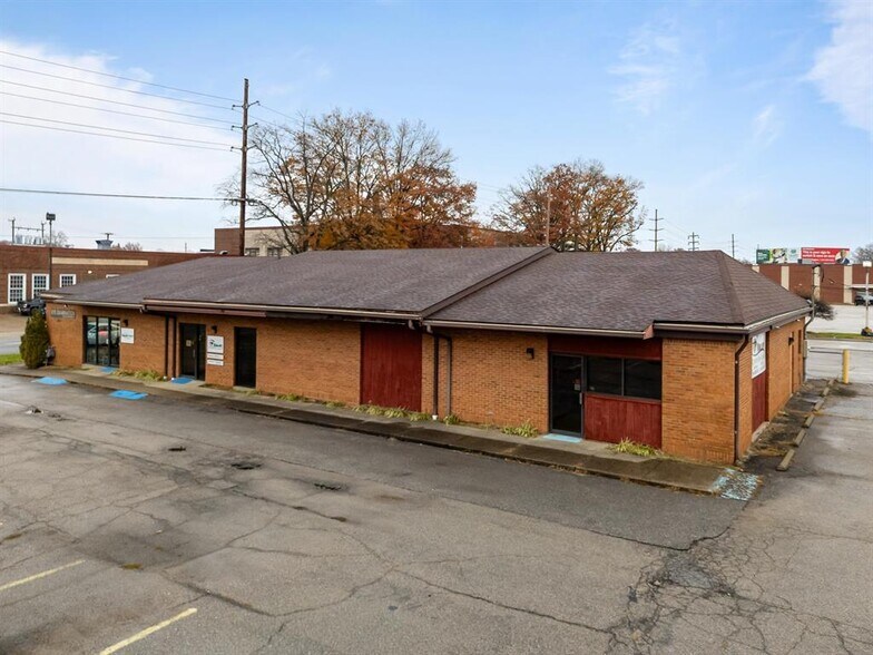 2815-2819 5th Ave, Huntington, WV à vendre - Photo du bâtiment - Image 1 de 27