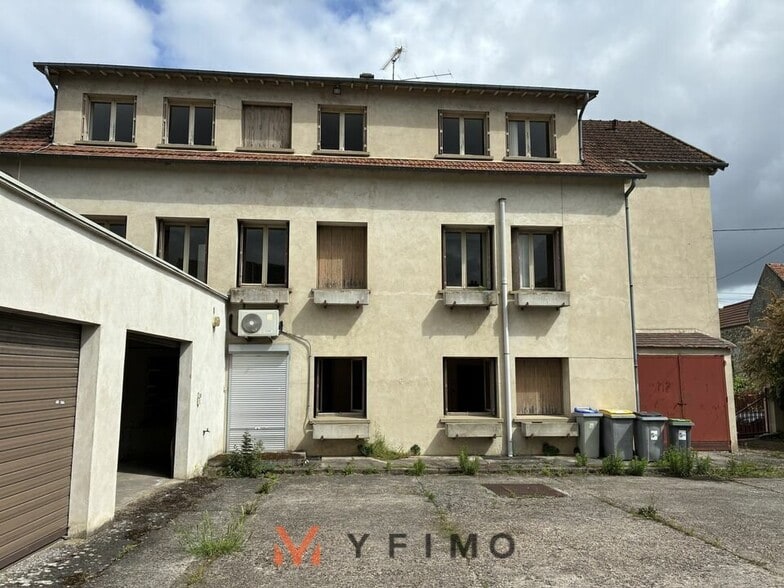 Office in Mézières-sur-Seine for sale - Building Photo - Image 2 of 9
