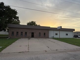 More details for 621 N Hickory St, Mcpherson, KS - Office for Sale