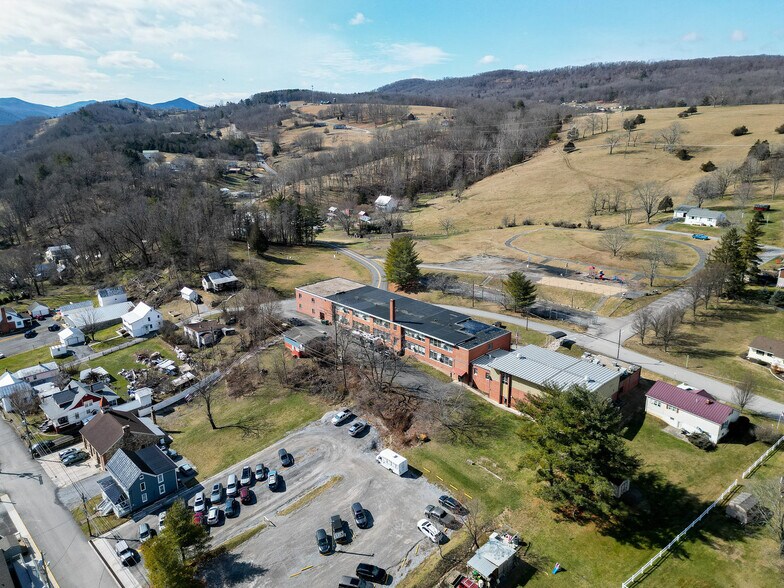 81 Evick Dr, Franklin, WV for sale - Building Photo - Image 3 of 82