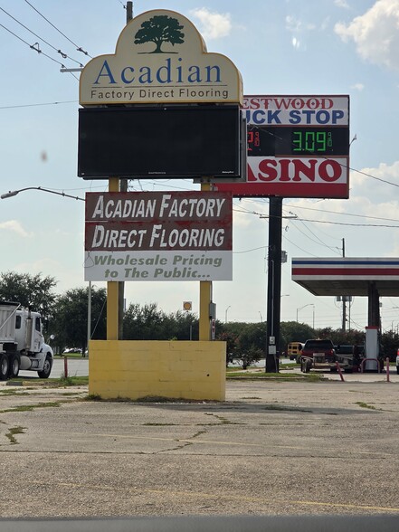 7300 Westbank Expy, Marrero, LA for sale - Building Photo - Image 1 of 23