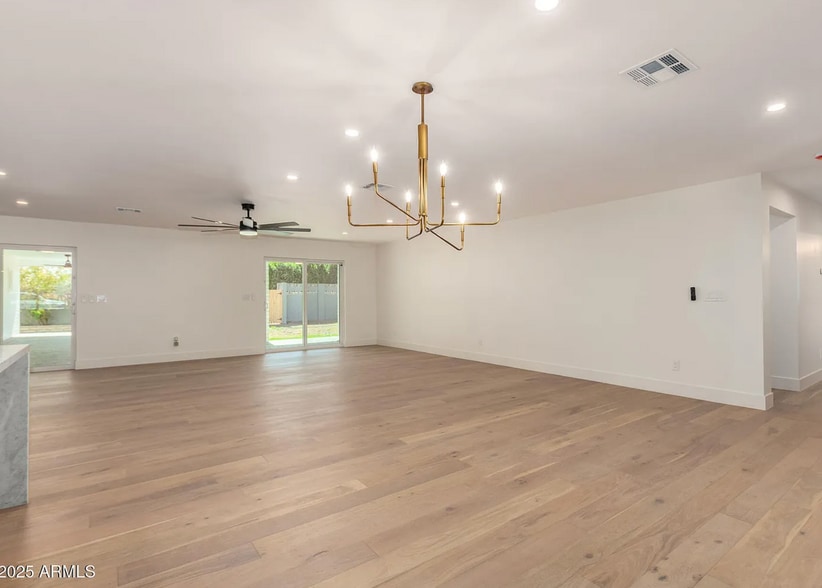 829 E Desert Park Ln, Phoenix, AZ for sale - Building Photo - Image 3 of 4