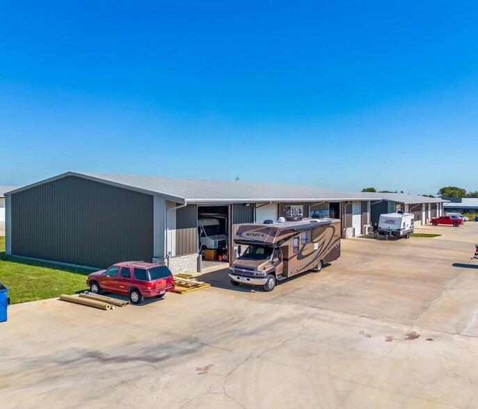9115 East Highway 67, Alvarado, TX à louer - Photo du bâtiment - Image 2 de 18