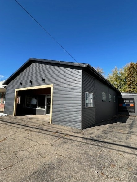 3406 W Lake Rd, Erie, PA à louer - Photo du bâtiment - Image 2 de 3