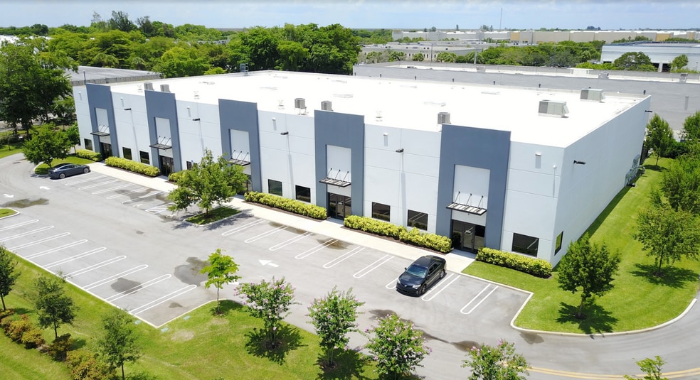12454 NW 39th St, Coral Springs, FL for lease - Building Photo - Image 2 of 13