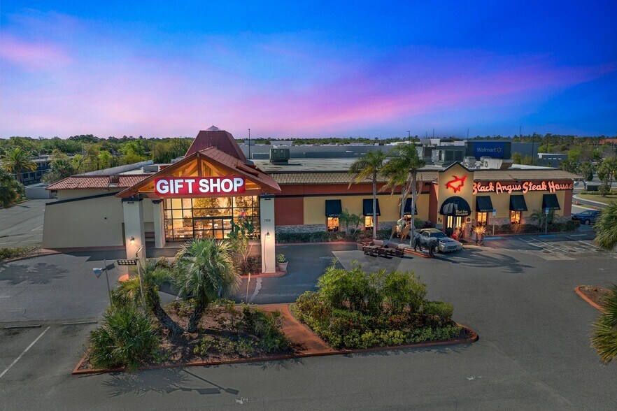 7514-7516 W Irlo Bronson Memorial Hwy, Kissimmee, FL à louer - Photo du bâtiment - Image 1 de 11