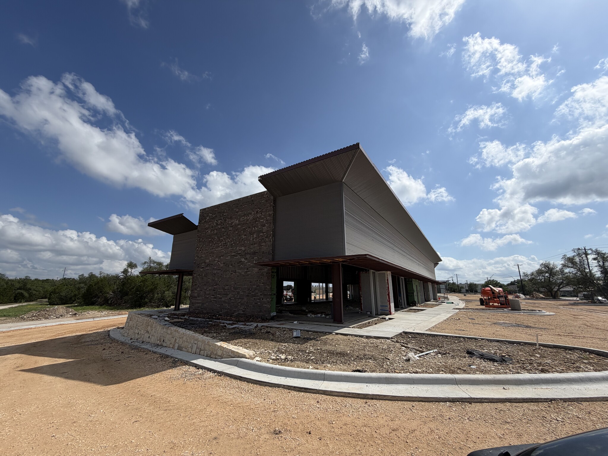 900 Cypress Creek Rd, Cedar Park, TX for lease Primary Photo- Image 1 of 8