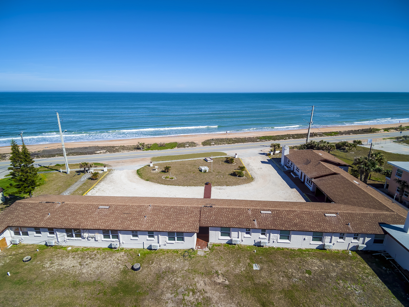 2040 Ocean Shore Blvd, Ormond Beach, FL à vendre Photo du b timent- Image 1 de 11