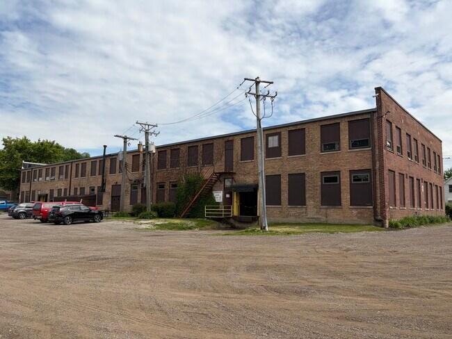 More details for 932 E Benton St, Aurora, IL - Industrial for Lease