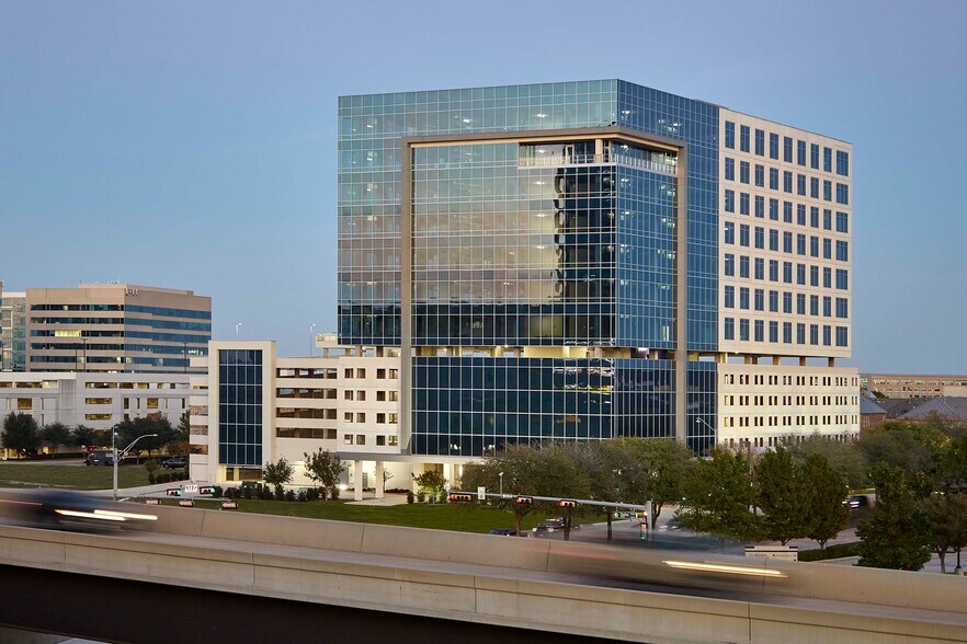 5801 Headquarters Dr, Plano, TX à louer - Photo du bâtiment - Image 1 de 13