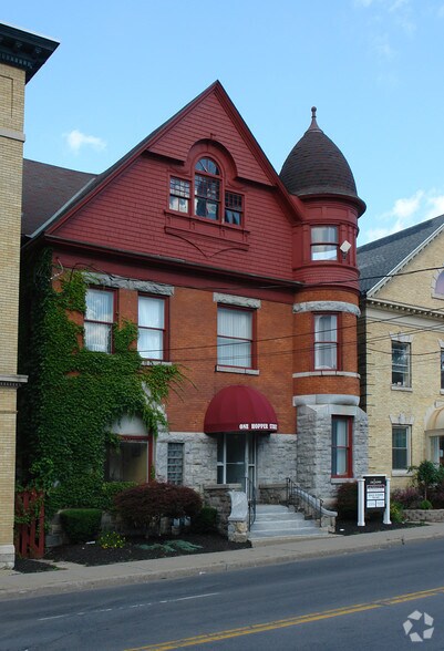 1 Hopper St, Utica, NY à vendre - Photo du bâtiment - Image 1 de 23