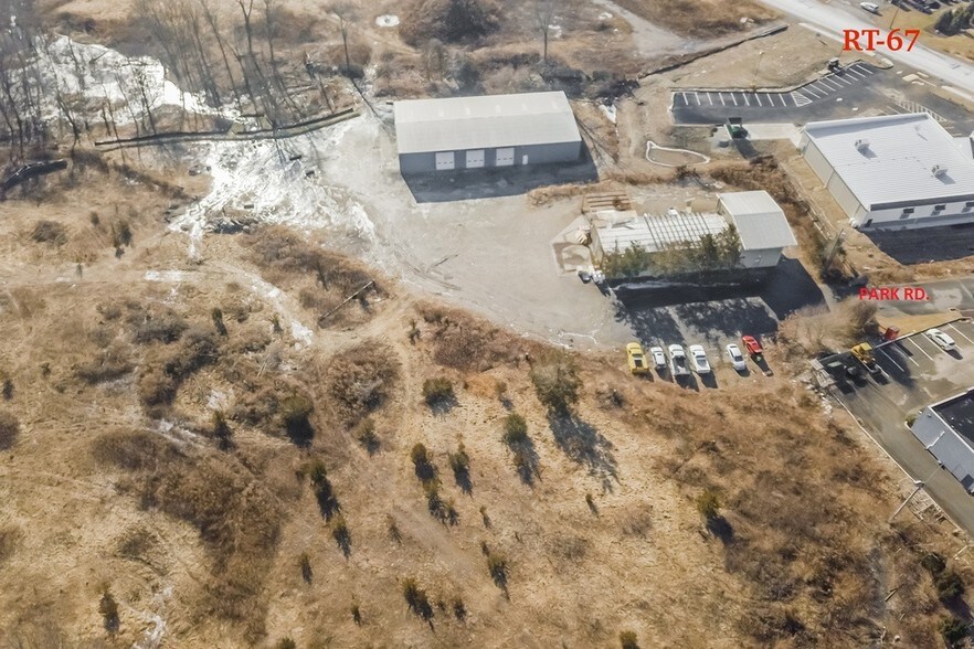 140 Oxford Rd, Oxford, CT à vendre - Photo principale - Image 1 de 20