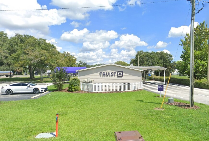 212 N Commonwealth Ave, Polk City, FL à louer - Photo principale - Image 1 de 4