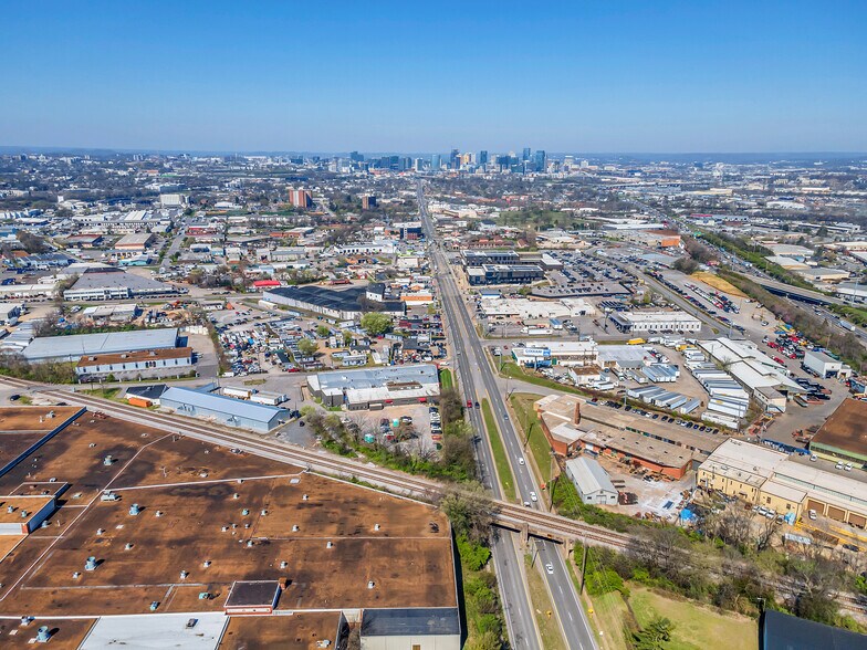 602 Hill Ave, Nashville, TN à vendre - Photo du bâtiment - Image 3 de 25