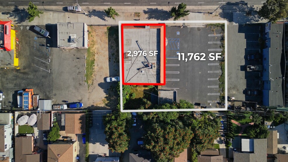 130 W Manchester Ave, Los Angeles, CA for sale - Building Photo - Image 3 of 9