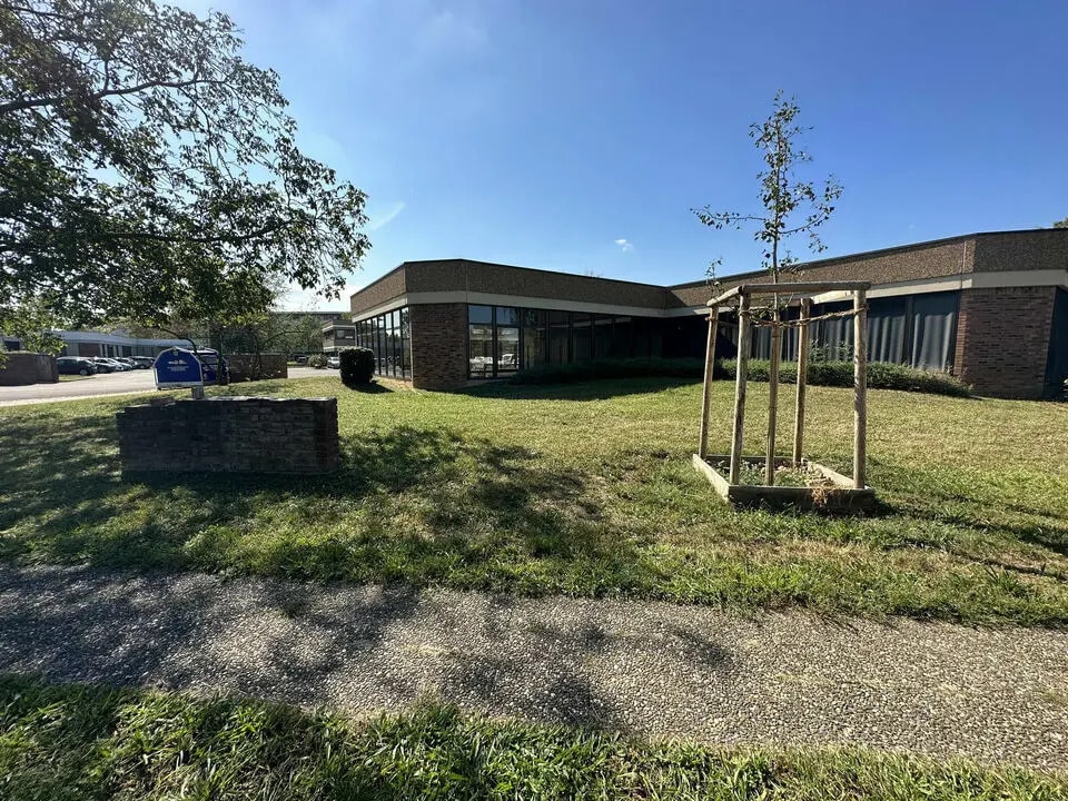 Office in Lingolsheim for lease Building Photo- Image 1 of 5