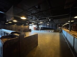 12201 W Markham St, Little Rock, AR à louer Photo intérieure- Image 2 de 4