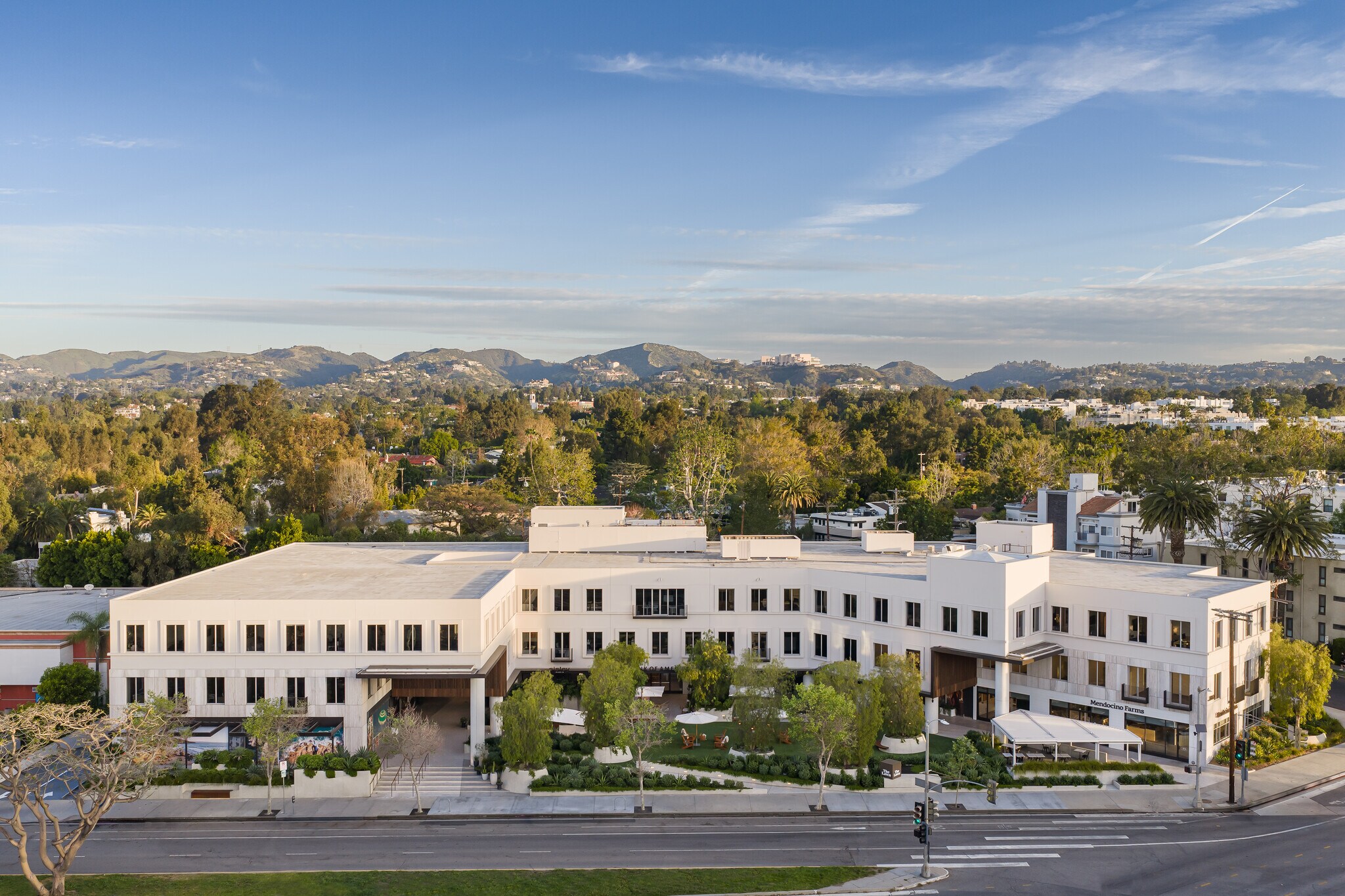 11911 San Vicente Blvd, Los Angeles, CA for lease Building Photo- Image 1 of 26