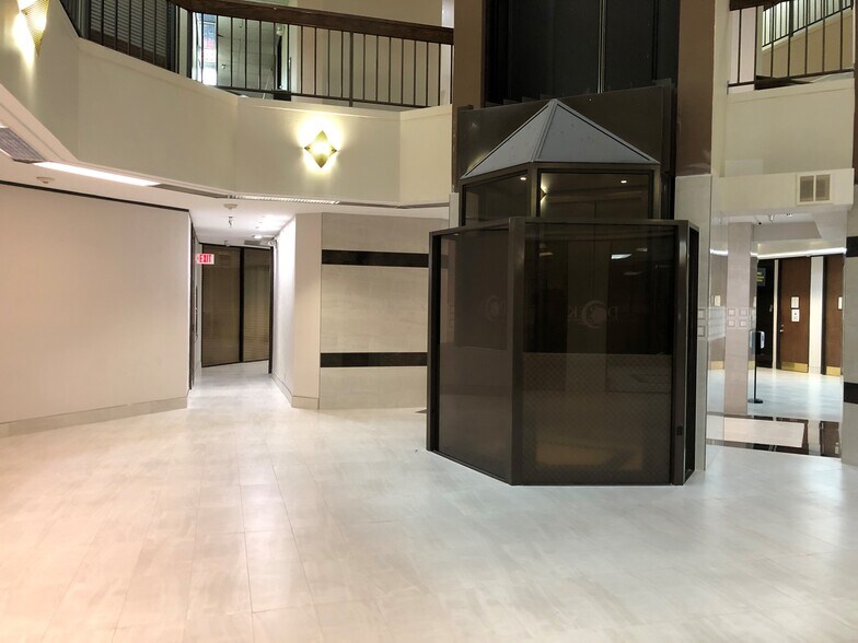 9888 Bissonnet St, Houston, TX à louer - Photo intérieure - Image 3 de 14