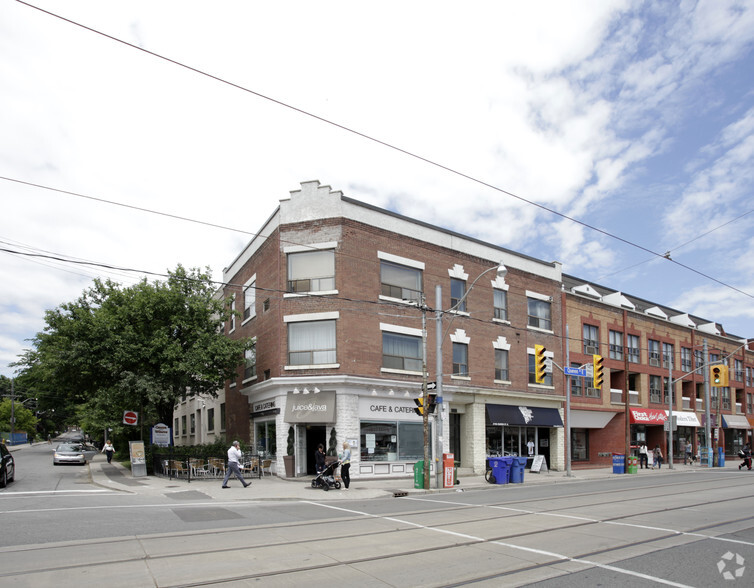 2102-2106 Queen St, Toronto, ON for lease - Building Photo - Image 3 of 8