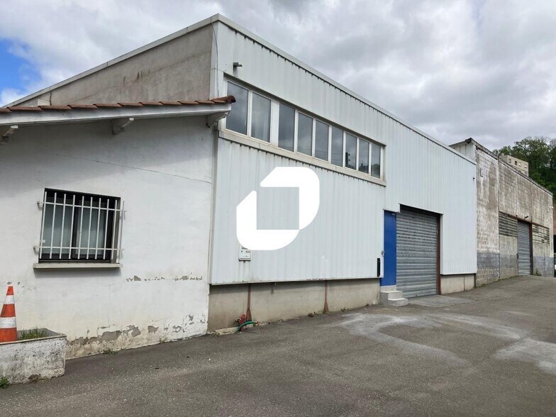 Flex in Sainte-Foy-lès-Lyon for sale - Building Photo - Image 2 of 16