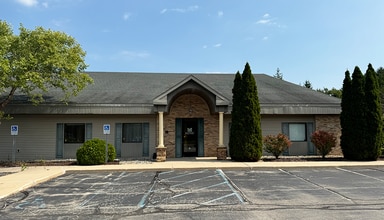 1798 Holloway Dr, Holt, MI for sale Interior Photo- Image 1 of 12