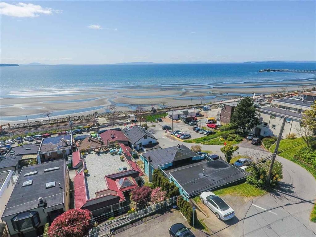 15474 Victoria Ave, White Rock, BC à vendre Photo principale- Image 1 de 1