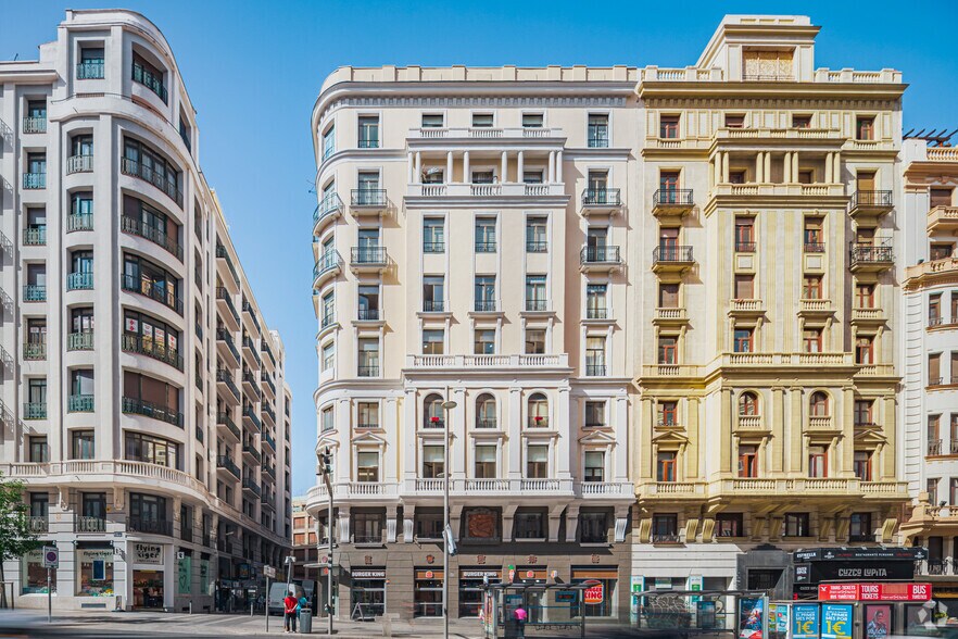 Calle Gran Vía, 69, Madrid, Madrid for sale - Building Photo - Image 2 of 2