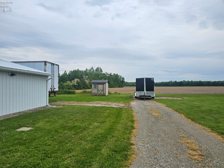 13514 OH-113, Wakeman, OH à vendre - Photo du bâtiment - Image 3 de 20