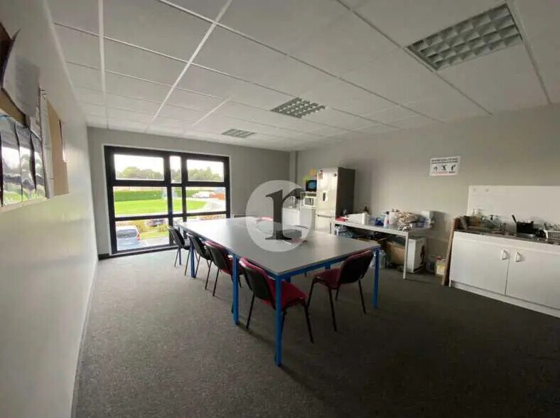 Bureau dans Saint-André-lez-Lille à louer - Photo intérieure - Image 2 de 6