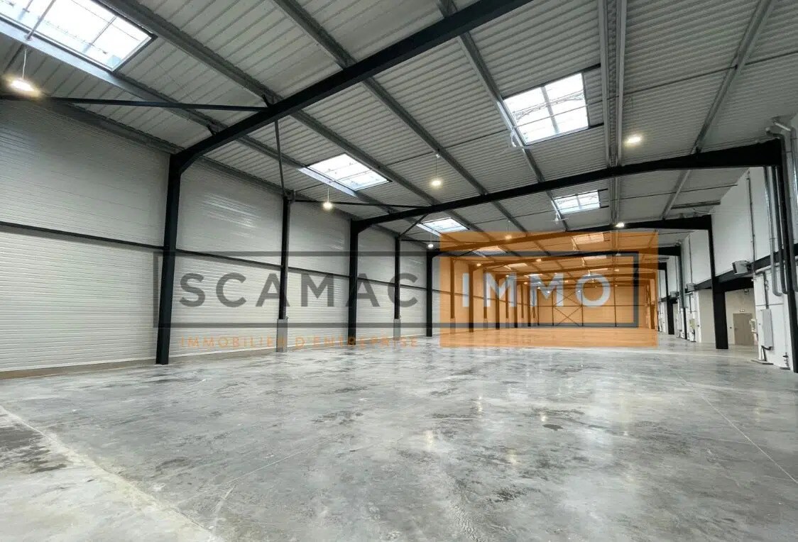 Office in Croissy-Beaubourg for lease Building Photo- Image 1 of 5