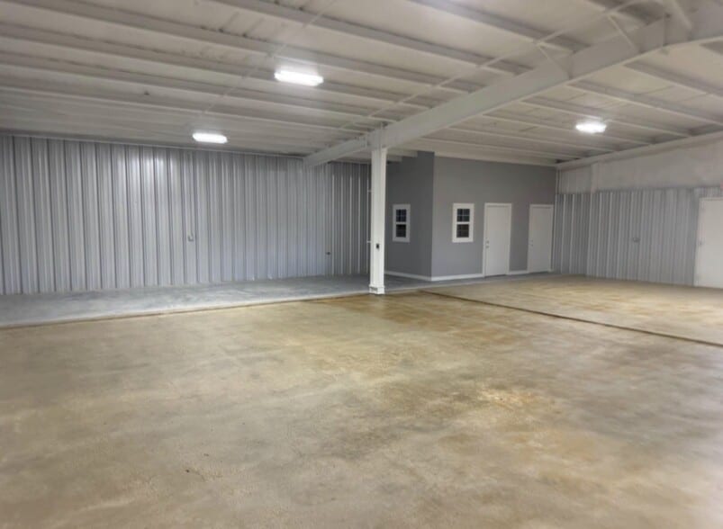 1250 Winfield Ln, Kemah, TX for lease - Building Photo - Image 3 of 28