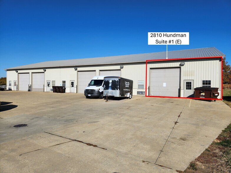 2810 Hundman Dr, Champaign, IL for lease - Building Photo - Image 2 of 2