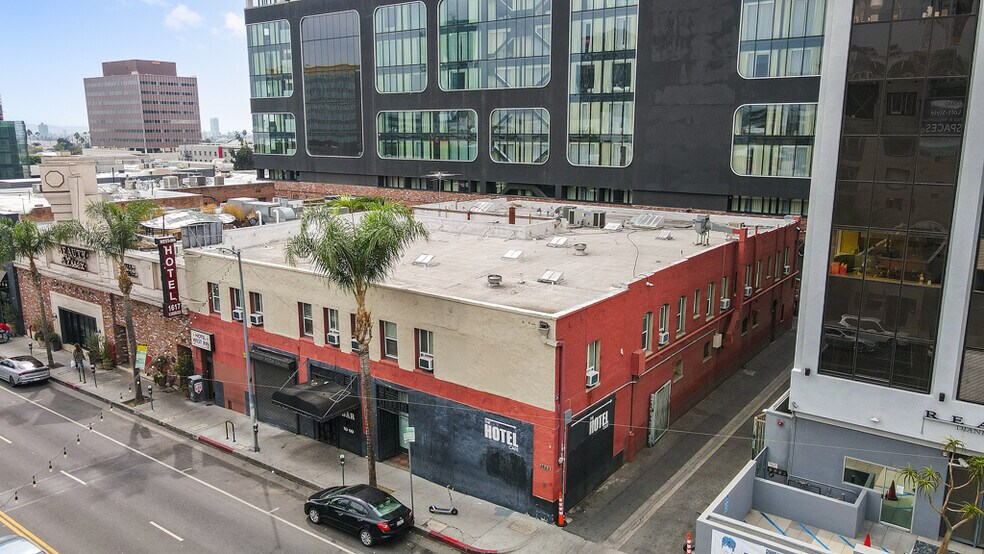 1617 N Cahuenga Blvd, Los Angeles, CA à vendre - Photo du bâtiment - Image 2 de 23