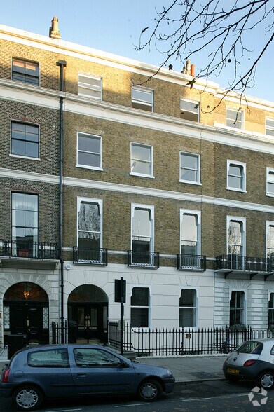 42 Portland Pl, Londres à louer - Photo du bâtiment - Image 3 de 11