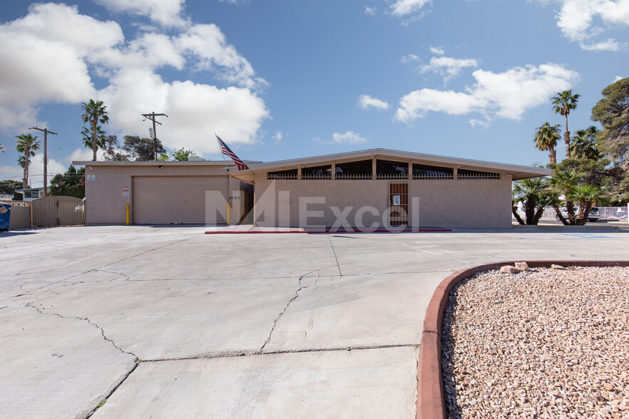 1631 E Desert Inn Rd, Las Vegas, NV for sale - Building Photo - Image 3 of 16