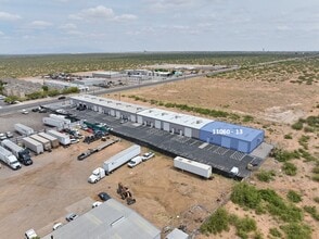 10893 Dyer St, El Paso, TX à louer Photo intérieure- Image 1 de 22