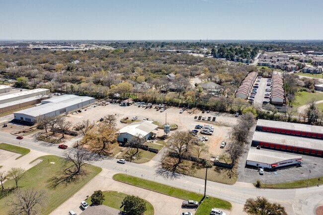 More details for 1012 Shady Oaks Dr, Denton, TX - Industrial for Lease