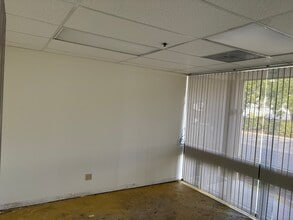 850 Calle Plano, Camarillo, CA à louer Photo intérieure- Image 2 de 5