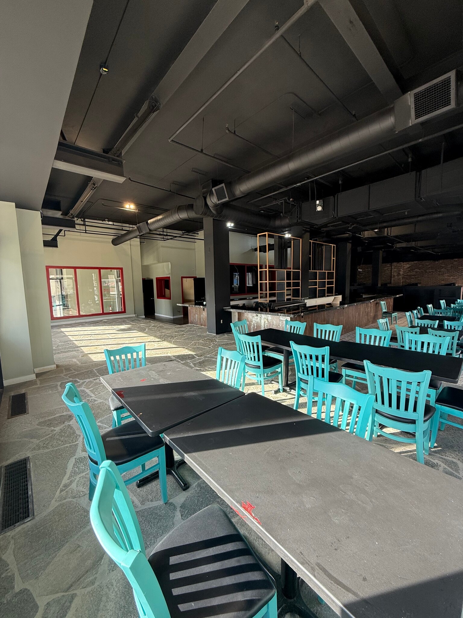 250 Commercial St, Worcester, MA for lease Interior Photo- Image 1 of 18